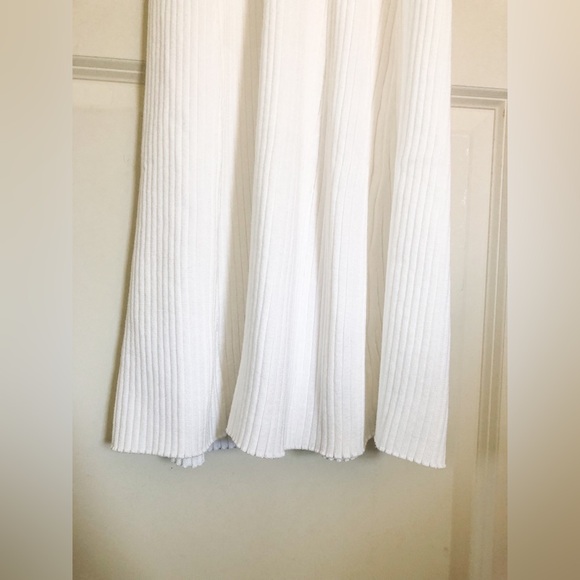 White Ribbed Maxi Dress with Buttons - Picture 14 of 16